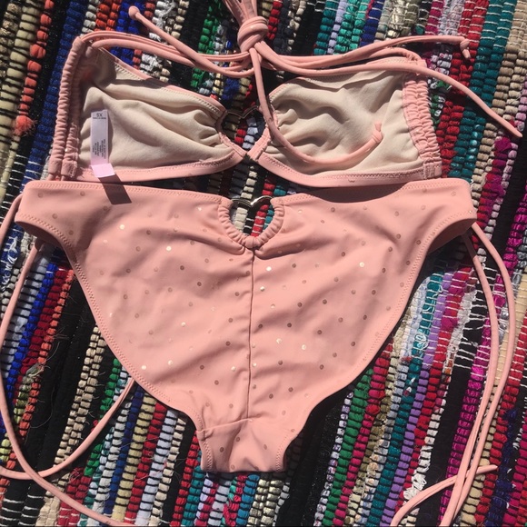 Victoria’s Secret Swim Set 🍊 - Picture 2 of 4